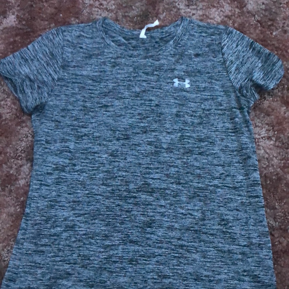 workout shirt